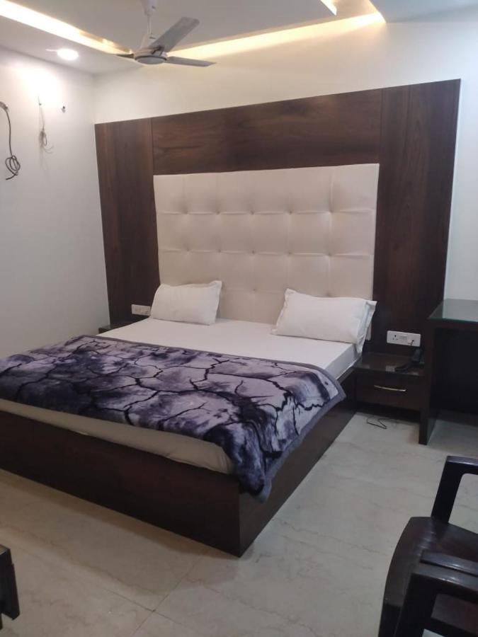 Hotel Uday Raj By Wb Inn Agra  Extérieur photo